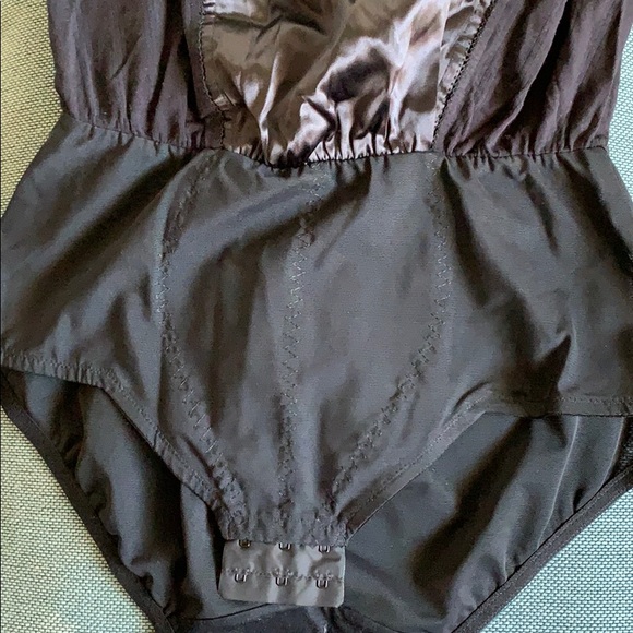 NEW LA PERLA bodysuit,NO TAG, size euro 36=us size 6-8 - Picture 4 of 8
